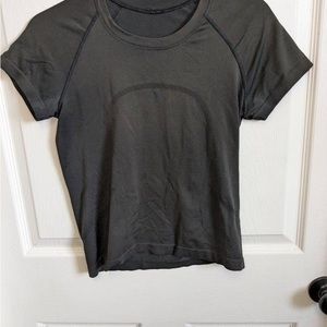 Lululemon athletica Swiftly Tech Short-Sleeve Shirt Race Length Brownish Black